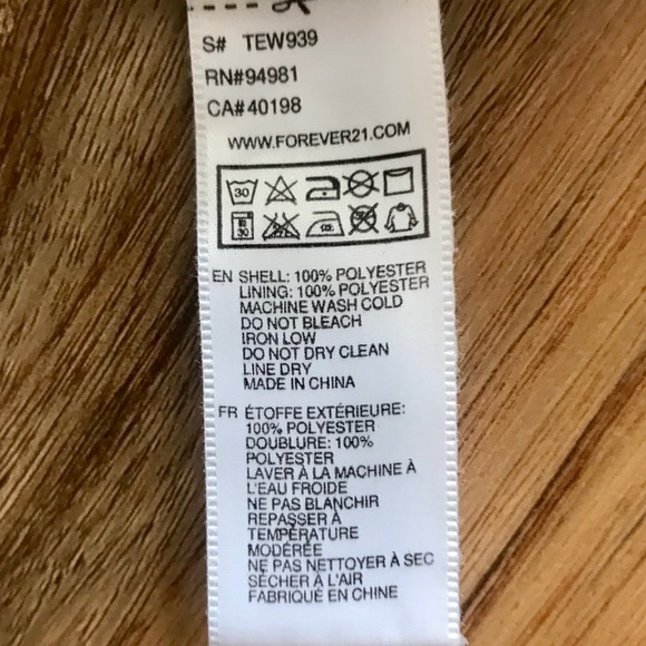 DONATED!  Darling Forever 21 Bird Shirt 🐦 - Picture 8 of 8